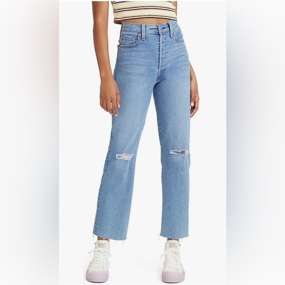 Levi's Denim - Levi's Ribcage Straight Ankle Distressed medium wash jeans size 32